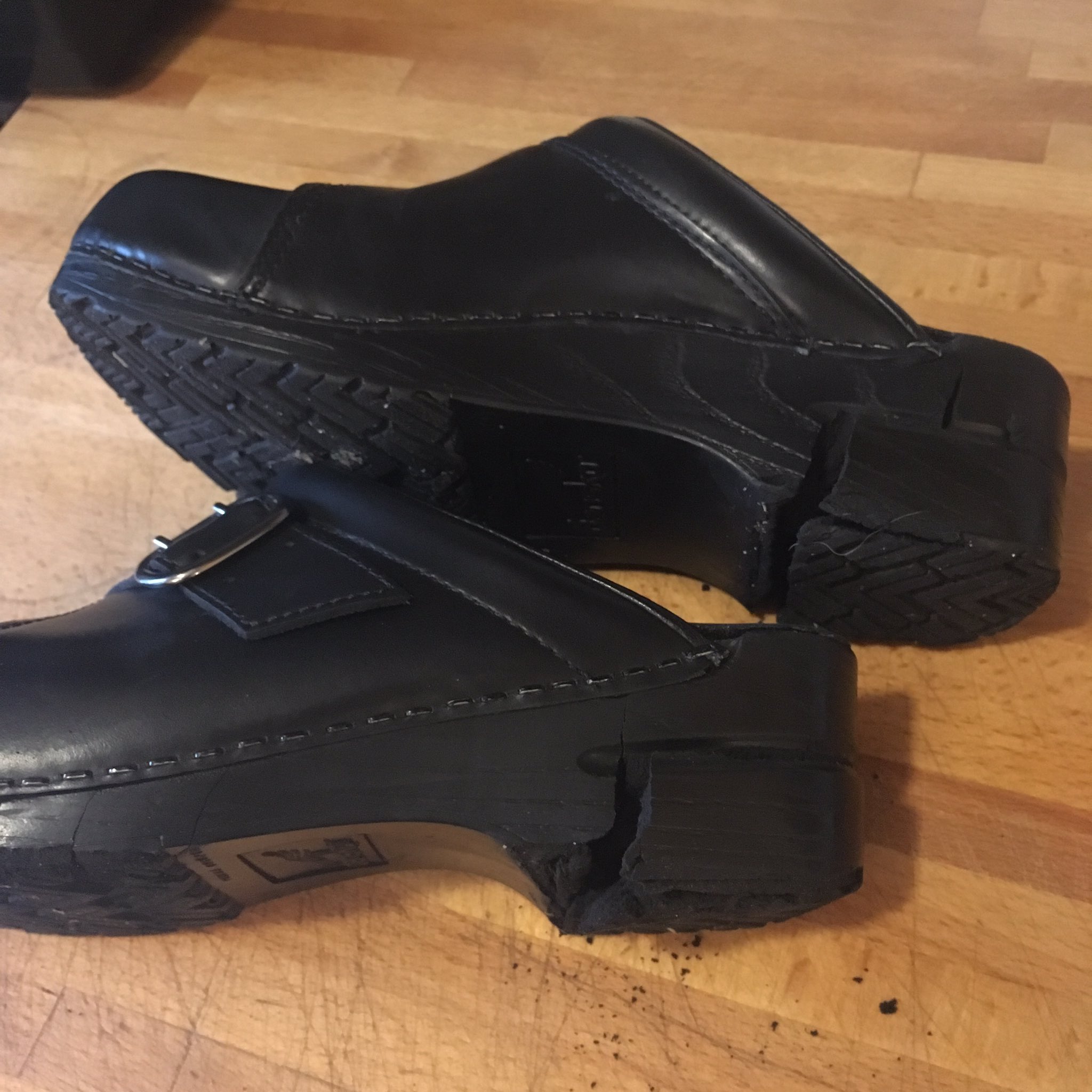Dansko hotsell clogs crumbling