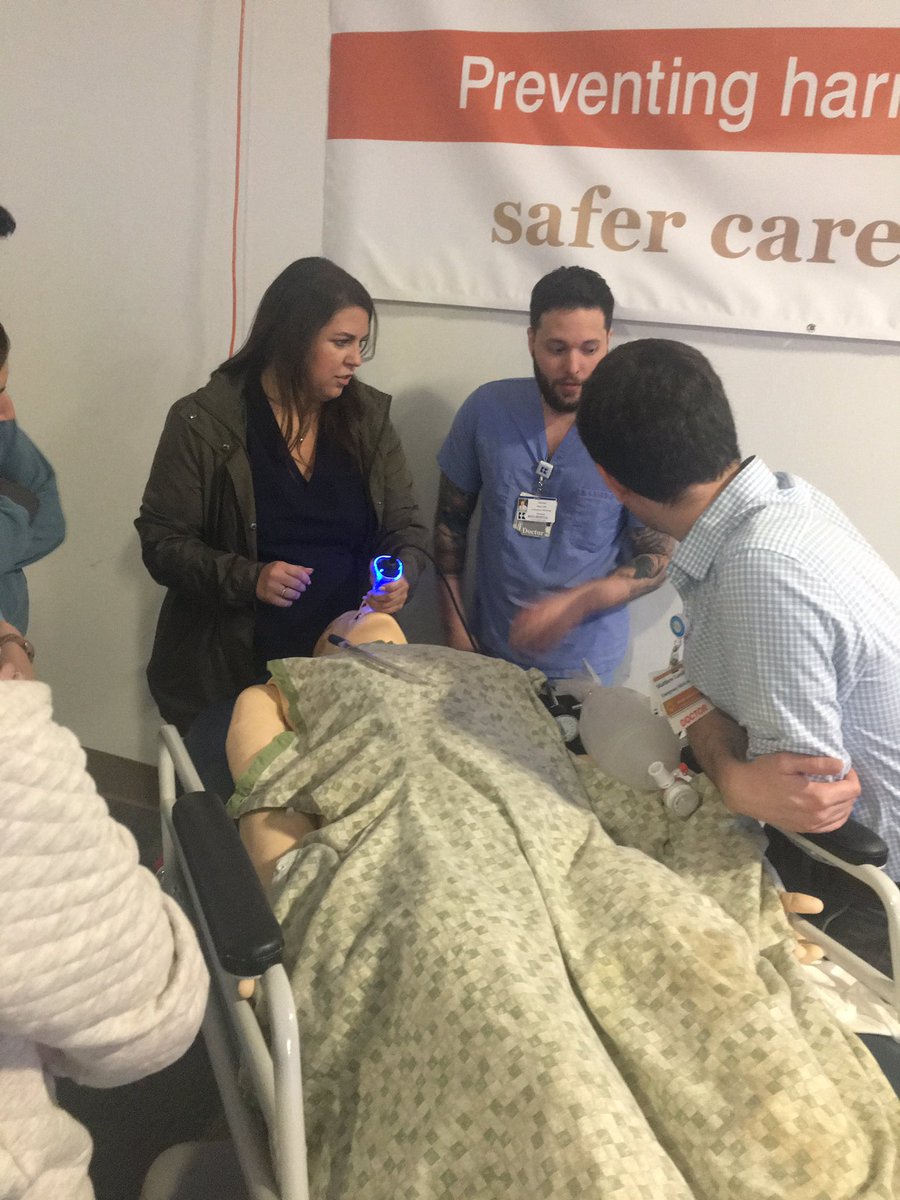 KentEMRP's tweet photo. Intern airway and ultrasound lab https://t.co/nixLu2FsTm