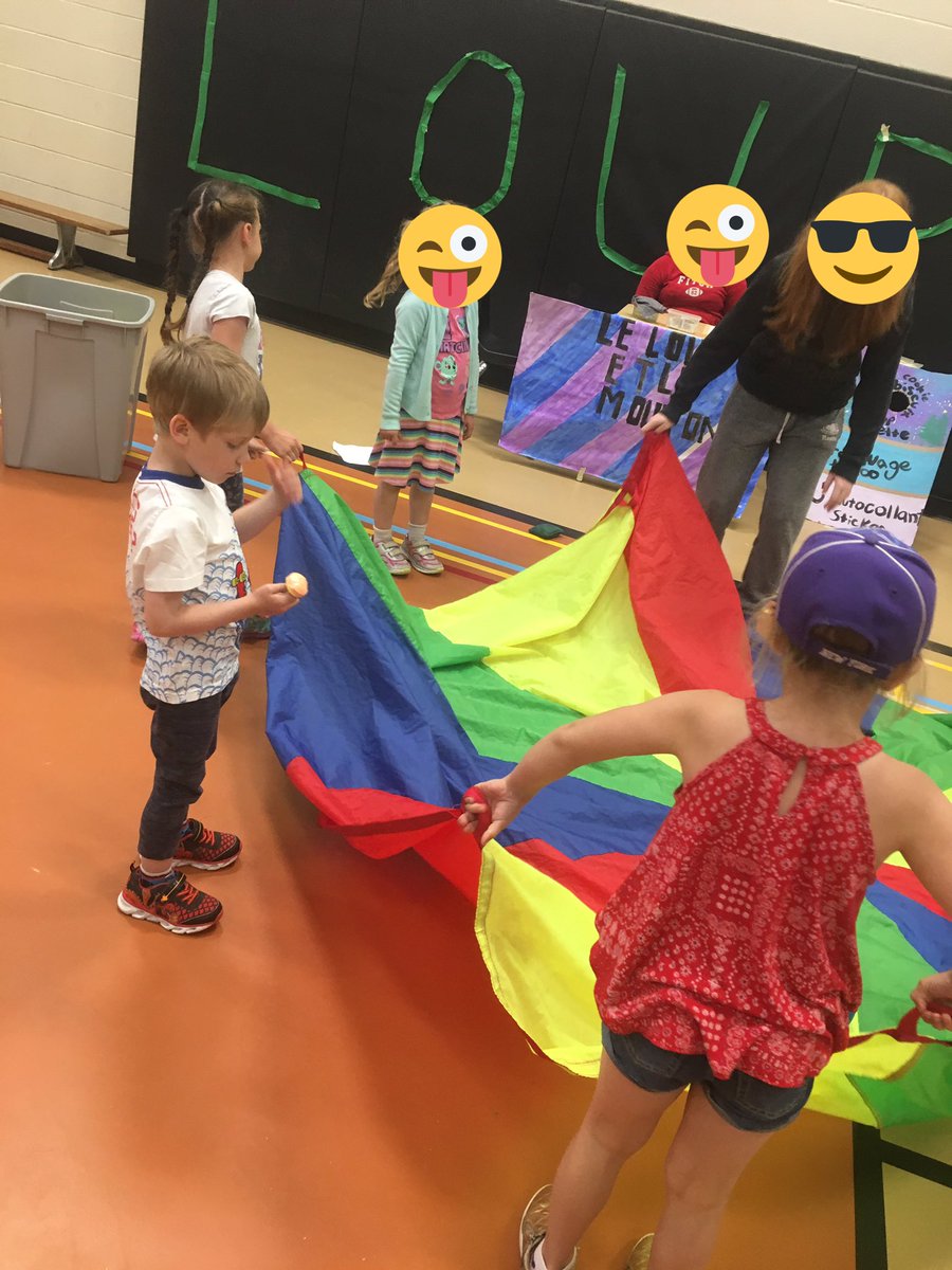 leduc_mrs's tweet photo. Enjoying festival de loup @TayShoresPS @ChantalLuff #leducluffkindies https://t.co/9REwGGFmWr