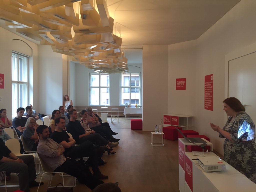 MIZBabelsberg's tweet image. #tobediscussed: #DigitaleSelbstbestimmung in der Mediengesellschaft @ECDigitalFuture – MIZ-Standortleiterin @rebeccaahlen begrüßt und wir freuen uns auf spannende Keynotes von @MaxGrafenstein &amp;amp; @Doener und den anschließenden Talk mit Moderatorin Vivian Upmann!