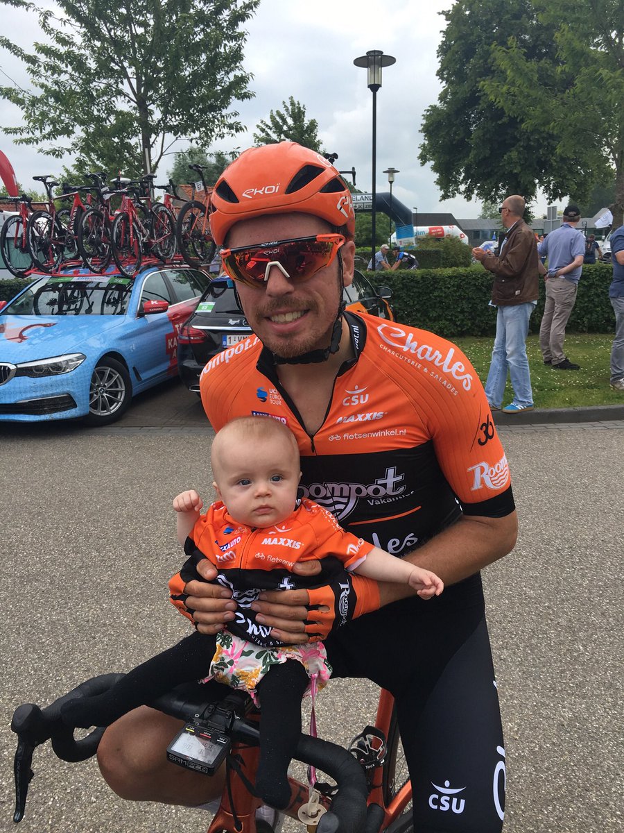 Dit meisje is papa zijn grootste supporter! Trots op beide, altijd!