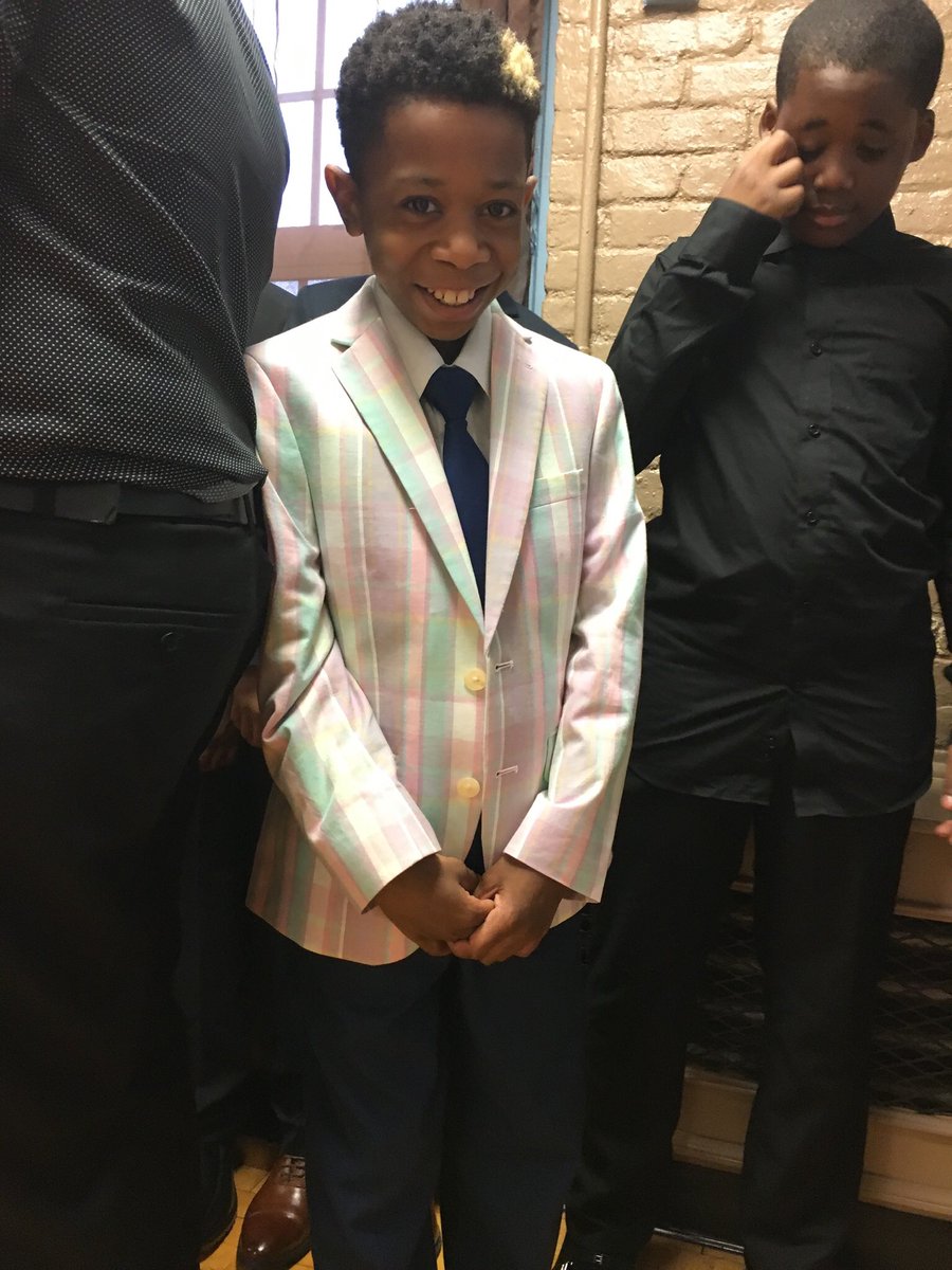 HTCobras's tweet photo. Our 6th grade Cobras! So much positivity and excitement! 🙌🏾❤️ https://t.co/AV5gJ7uu3O