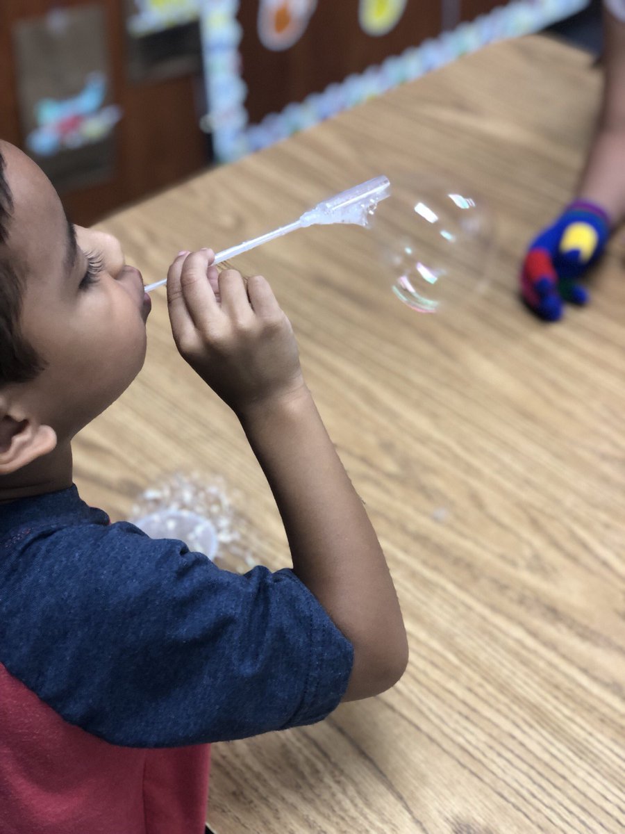 brobell7's tweet photo. HANDS ON!!! #learning #summerschool #prek #science #cfisd #CampDanish https://t.co/Oe3L4R3mNM