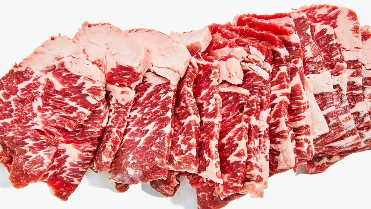 AngusBrands's tweet image. Thinner slices of meat means that searing slices in a high-heat skillet or on a ripping-hot grill delivers tasty, tender #meat in minutes. But if you’ve ever tried to slice a raw piece of meat thinly, you’ll know it isn’t the easiest task. buff.ly/2wQ43pD #FoodPrepTips