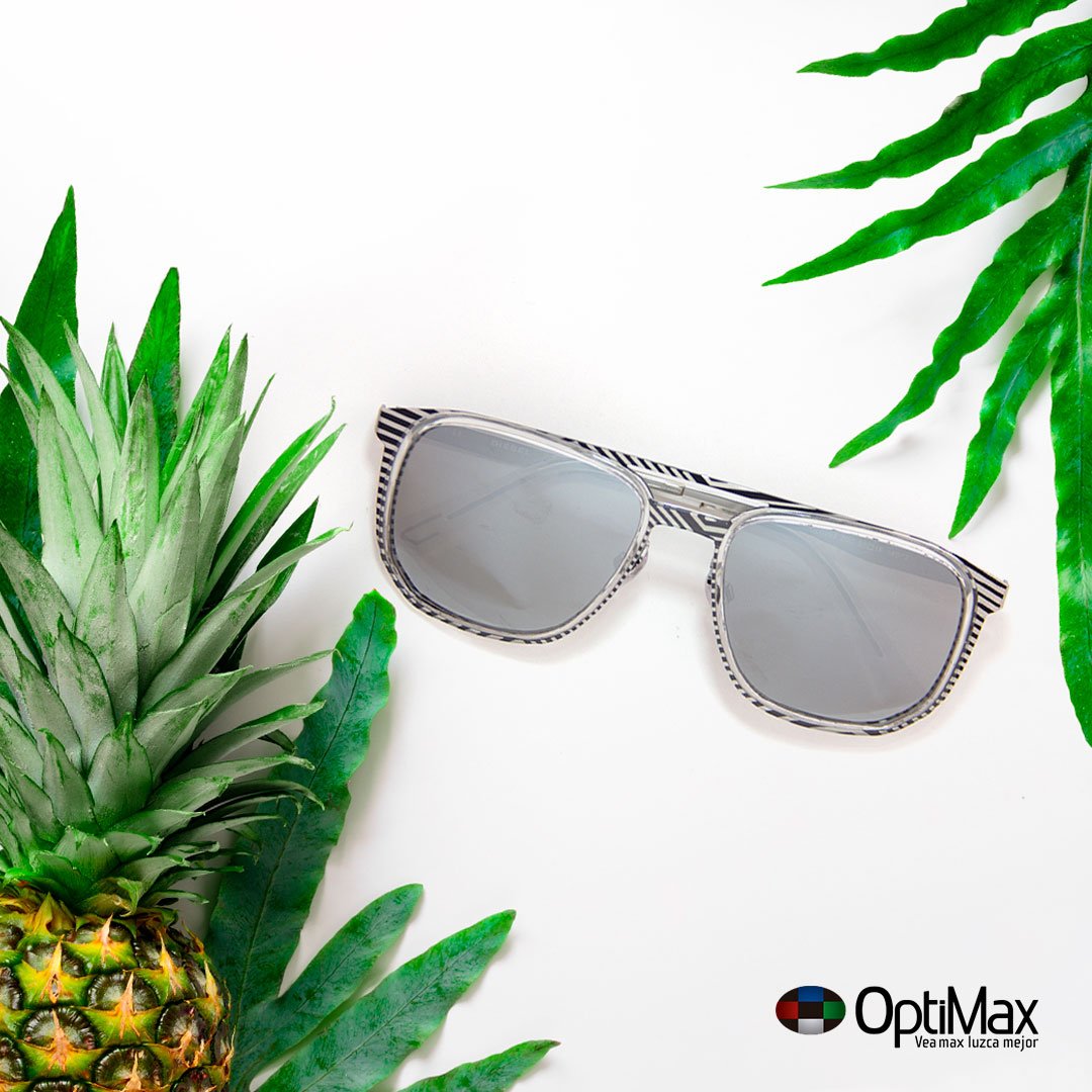optimaxDR's tweet photo. "Porque un poco de verano, hace que todo el año valga la pena.” -John Mayer
Montura #Diesel disponible ✔
¡Visítanos! Te esperamos en cada sucursal con un 25% de descuento en todas las gafas de sol 😎 ☀
#optimaxdr #junio #verano #eyes #vision #relax#newday https://t.co/CDQhfyuDIR