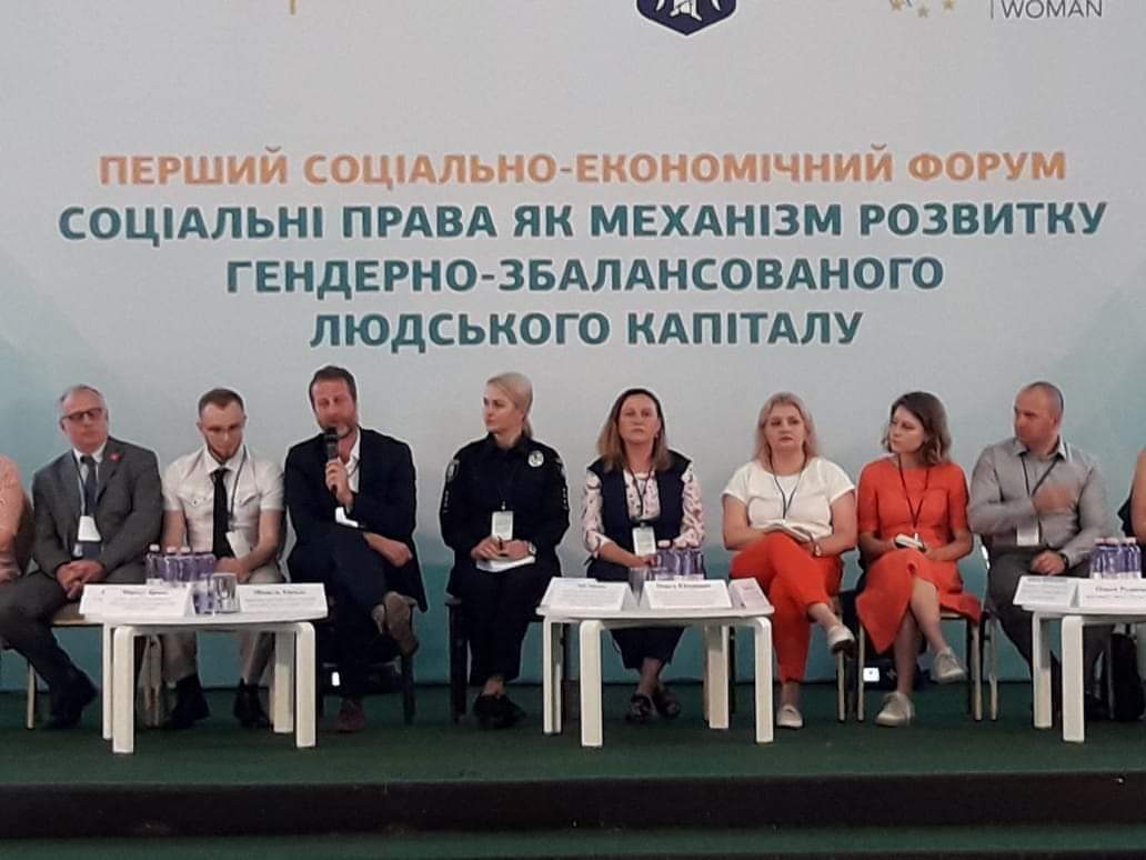 SwissUA's tweet photo. #women particip. in decis.making &amp; #economiclife is making🇺🇦cities more attractive&amp;comfortable. 🇨🇭supported projects in energy eff-cy &amp; #urbandevelopment shared experiences in #GenderEquality promotion in #ukraine @ 1st soc-economic forum on social equality in #Kyiv.
#switzerland https://t.co/zWFWEzZcHw