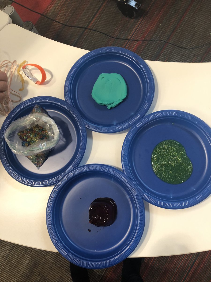 KatieButzuOT's tweet photo. Sensory switch for kiddos who are tactile defensive using @makeymakey #cmakers #REMC #makeymakey #makerssummit #makermovement #baisdOT #baisd #sensorymatters https://t.co/BHPlIoujAl