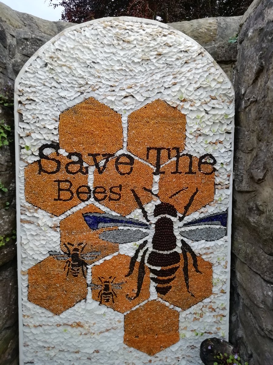 rrswift's tweet image. Interesting well dressings at Ashford in the water for opera loving art librarians into Mackintosh #WellDressings #opera #MadamButterfly