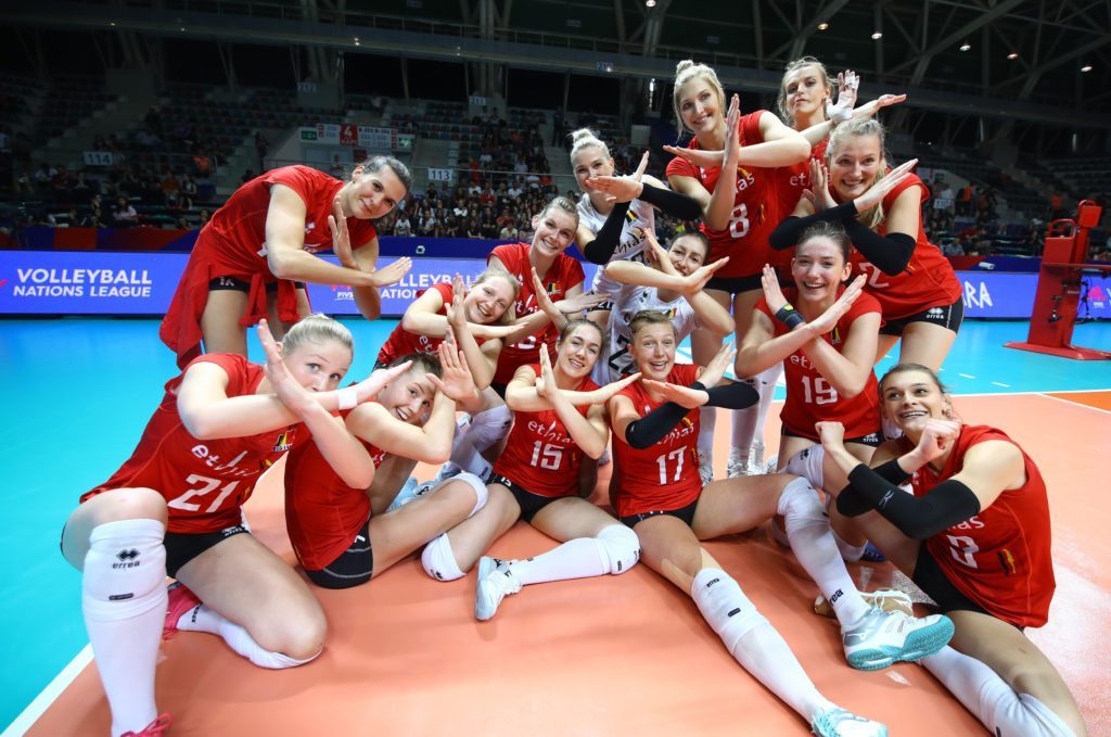 Waar zijn die handjes voor onze Belgian Yellow Tigers??? bevolley.eu/yellow-tigers/…