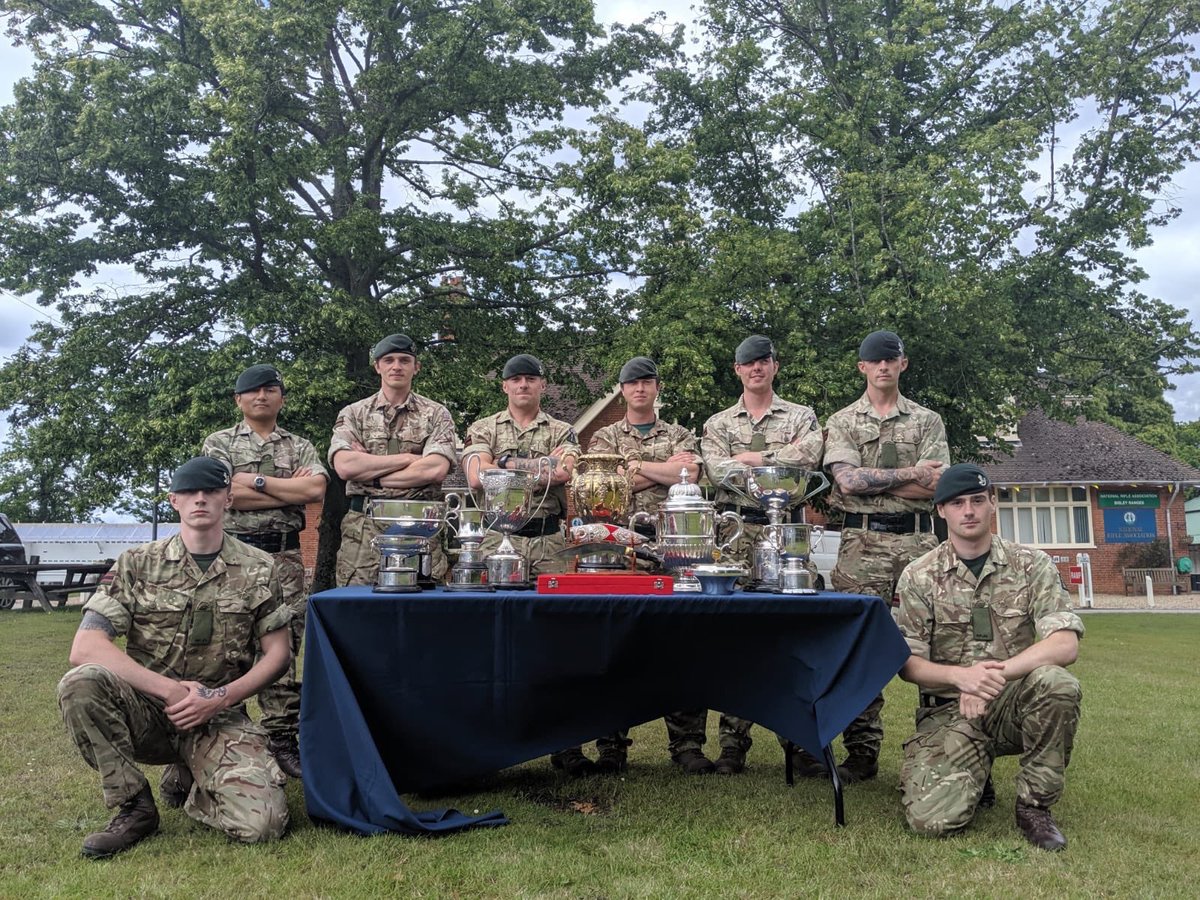 Huge congratulations to our Shooting Team taking second place as the Army Operational Shooting Competition for the third year running. Behind all the silver wear is months of hard work paying off. @SpecInfGp @1UKDivision #SwiftandBold #specinf