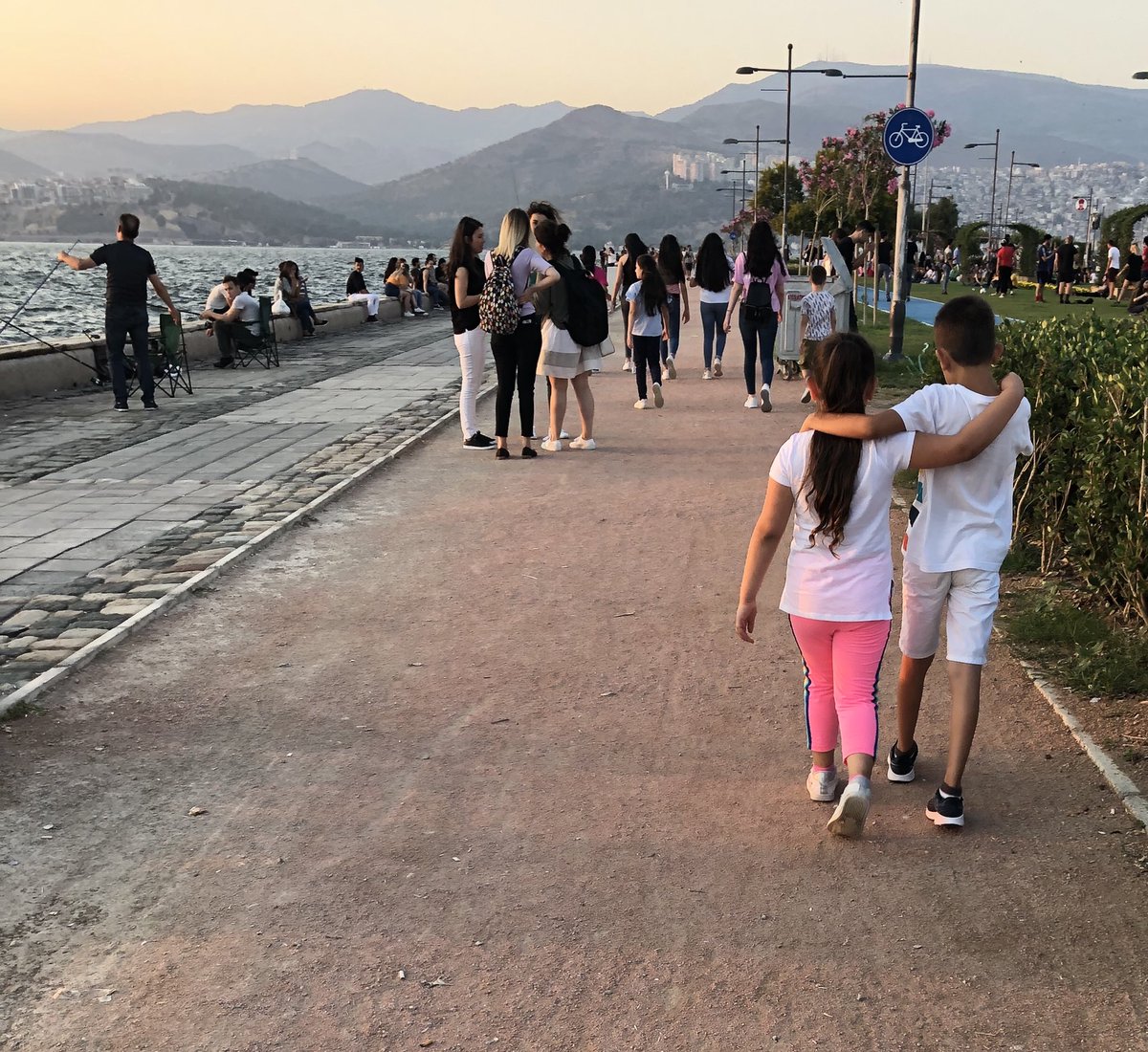 Seninle Alsancakta şöyle... Allahım nasip et