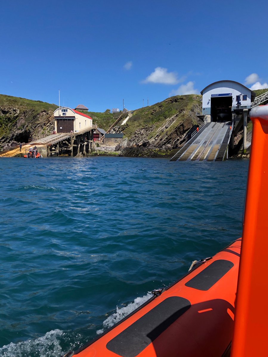 BlueskyJanh1's tweet photo. They built a splendid new #RNLI lifeboat station since I was here last. #StJustinian’s #StDavids 🏴 https://t.co/QMS5DZCwcj