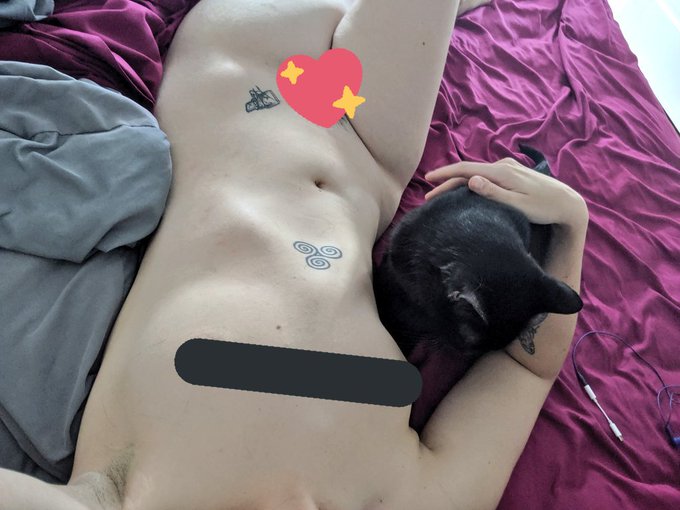 I'm planning to be on @chaturbate tonight at about 8:30PM EST! Come throw tokens if you like what you<a class="tags" href="/tag/chaturbate">@chaturbate</a><a href="/tag/nsfw"class="tags"><span>#nsfw</span></a><a href="/tag/camming"class="tags"><span>#camming</span></a>