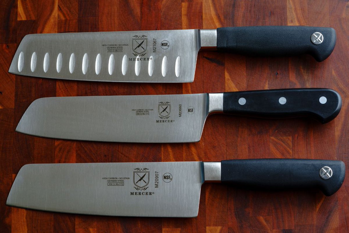 MERCERCULINARY's tweet image. Not a bad looking sight! 😍🔪 loom.ly/MbCx6IY #mercerculinary #knives #culinary #cutlery #chef #cheflife