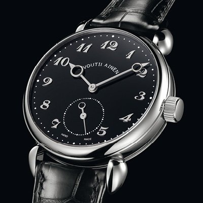MxWReport's tweet photo. Voutilainen 28E, combina el respeto por la longevidad y la precisión con números árabes estilizados y grandes manos de estilo pomme.
#Wreport #Style #Luxury #SwissTime #Time #Baselworld2019 #Kari #Voutilainen #Philosophy #Workshops https://t.co/3HRUveFjGO