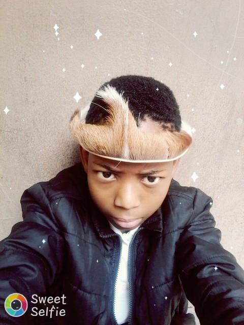 IKwandile's tweet photo. Ngiwumzulu mina mfana manj uma uzofika ngenqondo yobuphara ngeke sizwane!!!!Igcokama  elincane king of leaners #king #maskandiwodumo #red_blue #CDLOADING https://t.co/cgIkKIaWVC