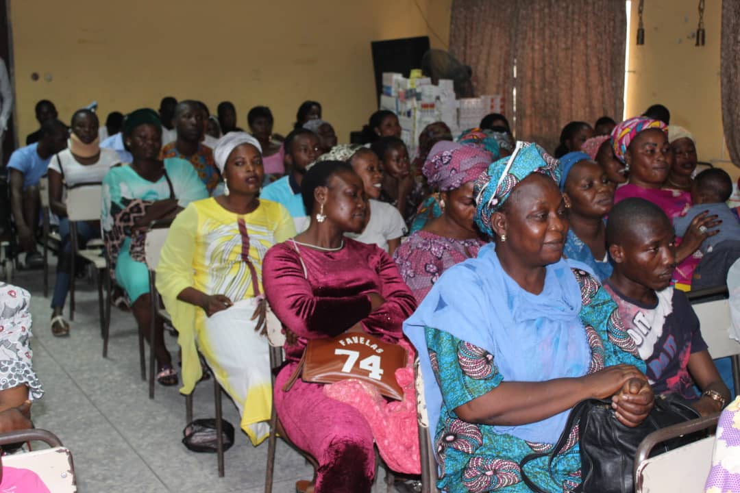 followlasg's tweet photo. The Lagos State Government through the Ministry of Health held a General clinical rehabilitation session for victims and survivors of the Ita-faji Collapsed Building in Lagos today #ForAGreaterLagos #LASG #ItafajiBuildingCollapse https://t.co/reOswCtstx