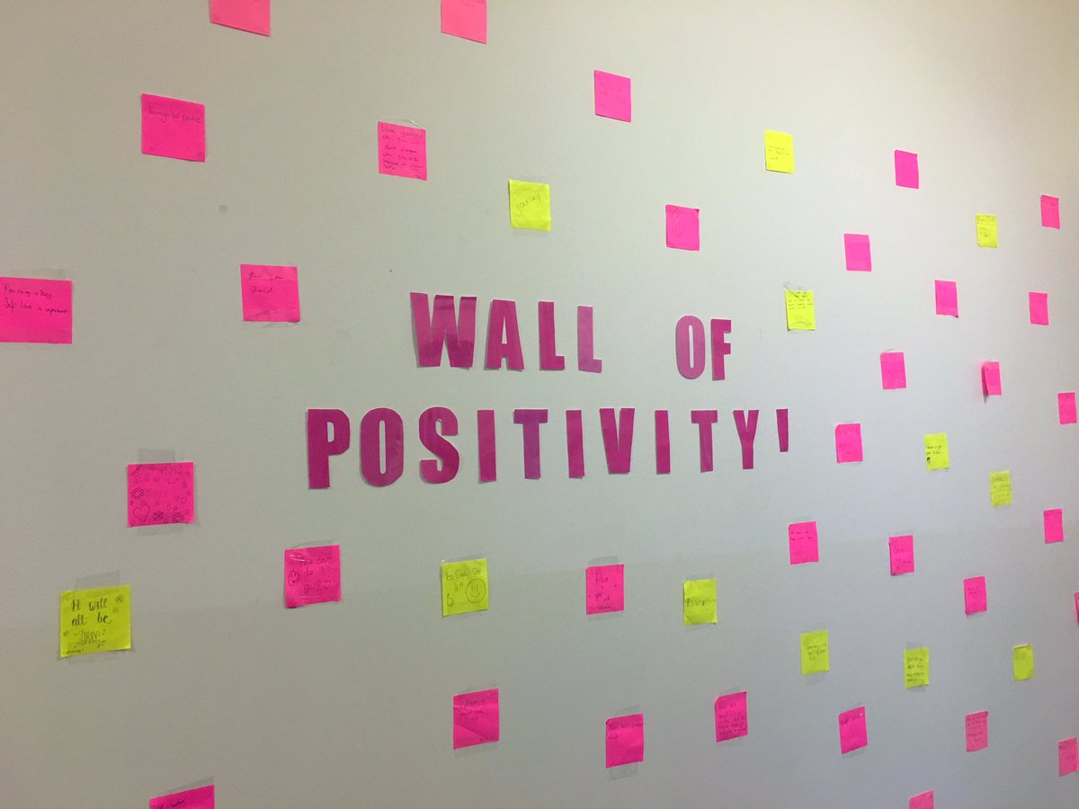 StJoAcadCareers's tweet photo. Love the words of positivity written by pupils of @StJoAcad Everyone passing the display will hopefully feel better about things - I know I do😊 Small things can make a big difference #PositiveVibes #ThinkOfOthers https://t.co/VB5ofE0mZ7