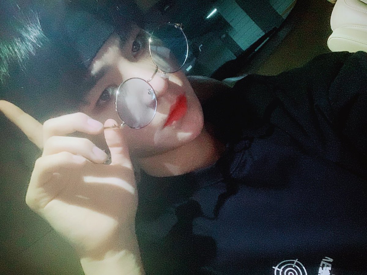 WE_THE_BOYZ's tweet photo. #화리 는 자카르타에 도차악쿠우~🤭
Finally in JAKARTA https://t.co/kTSNf9ADJT