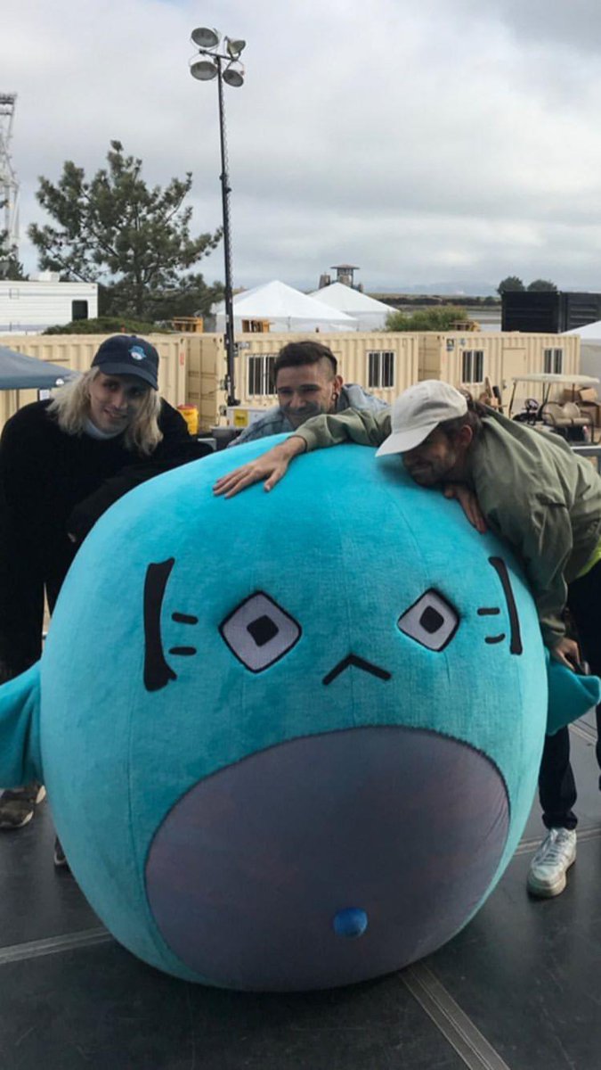 DJPotaro's tweet photo. family portrait 

【=◠‿◠=】 https://t.co/QXLPkFgh8G