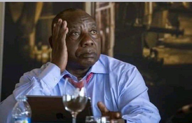 sewelankoana's tweet photo. Tito Mboweni be like...can I just go home and cook🤦‍♀️ #SONA2019 https://t.co/vrCuOu9I1B