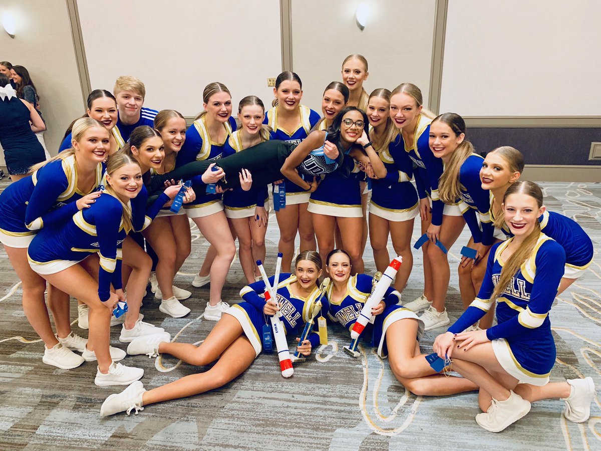 FHHSGoldenGirls's tweet photo. So sad to say that camp is over:( We are honored to have received all blue ribbons for evaluations, a superior trophy, a team full out award, 2 pin it forwards, 8 All Americans, 4 spirit sticks, a super spirit stick, and 1st place for our home routine!! We had so much fun!! https://t.co/A7u7KFKjeI