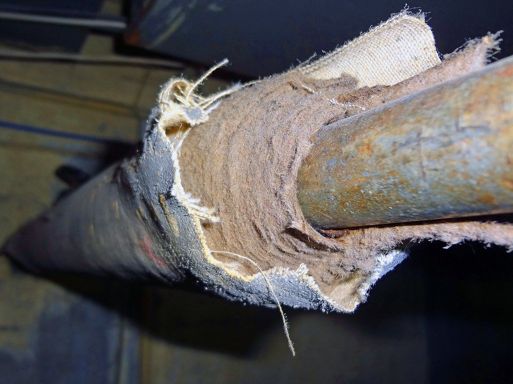 CourtesyPlmbCA's tweet photo. When your plumber finds asbestos. https://t.co/EzC1u9DSAy  #asbestos #helpmyplumberfoundasbestos#oldhomeplumbingtips #plumbingrepair #homerenovations #staysafe #plumbingsafety #covinaplumbing #courtesyplumbing https://t.co/LvUSj6AQ4f