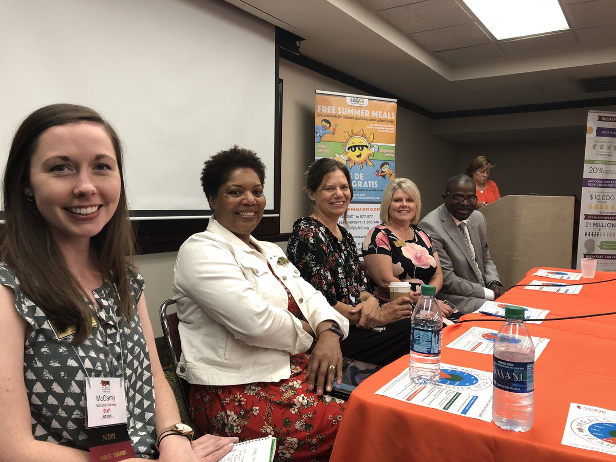 About to begin our mini-session on Rural Hunger at the 2019 <a href="/SNA_NC/">SNA-NC</a> Annual Conference with this great line-up of panelists.