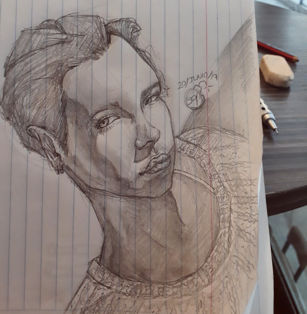 BOM_ART_TW's tweet photo. I didn't have my usual sketchbook with me but I had this urge for drawing
//
No tenia mi sketchbook encima pero tenia ganas de dibujar
#art #artist #draw #drawnportrait #portrait #sketchbook #artwork #drawing #dibujos #arte #comission #openforcommissions https://t.co/8SwoWMkluZ