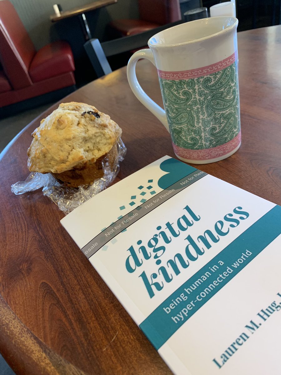 LaurenHug's tweet photo. Having flashbacks to my law journal editing days. Just caught an italicized comma and two sentences in a dark, dark gray font (instead of black).
#proofreading #printversion #DigitalKindness https://t.co/RdXu1fqMTe