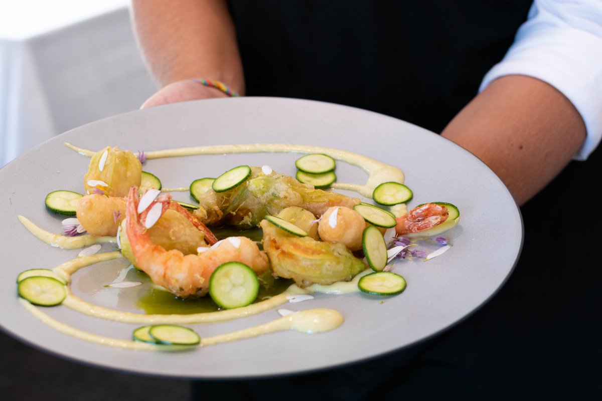 Last week for spot prawns! Try out our delicious feature dish with tempura spot prawns and zucchini blossoms. #spotprawns #featuredish #yyjeats