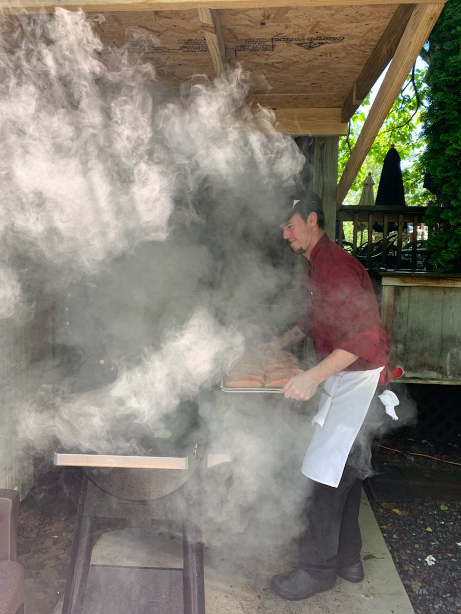FroggyValley's tweet photo. This look good to you? It should! Come join @stevetoddwqic from NOW until 6 p.m. on the porch of the #QuentinTavern. There is plenty of #SmokedSalmon to go around! https://t.co/SQNekACXPo