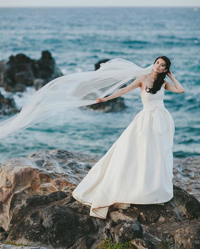W I N D// our islands provide the sweetest, most necessary trade winds, and moments like this exists because of them. 
PC: melialucida 
H+M: meiliautumnbeauty