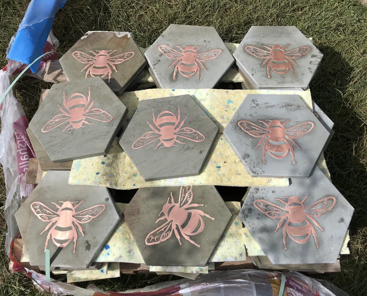 Thrift Landscapes tweet media