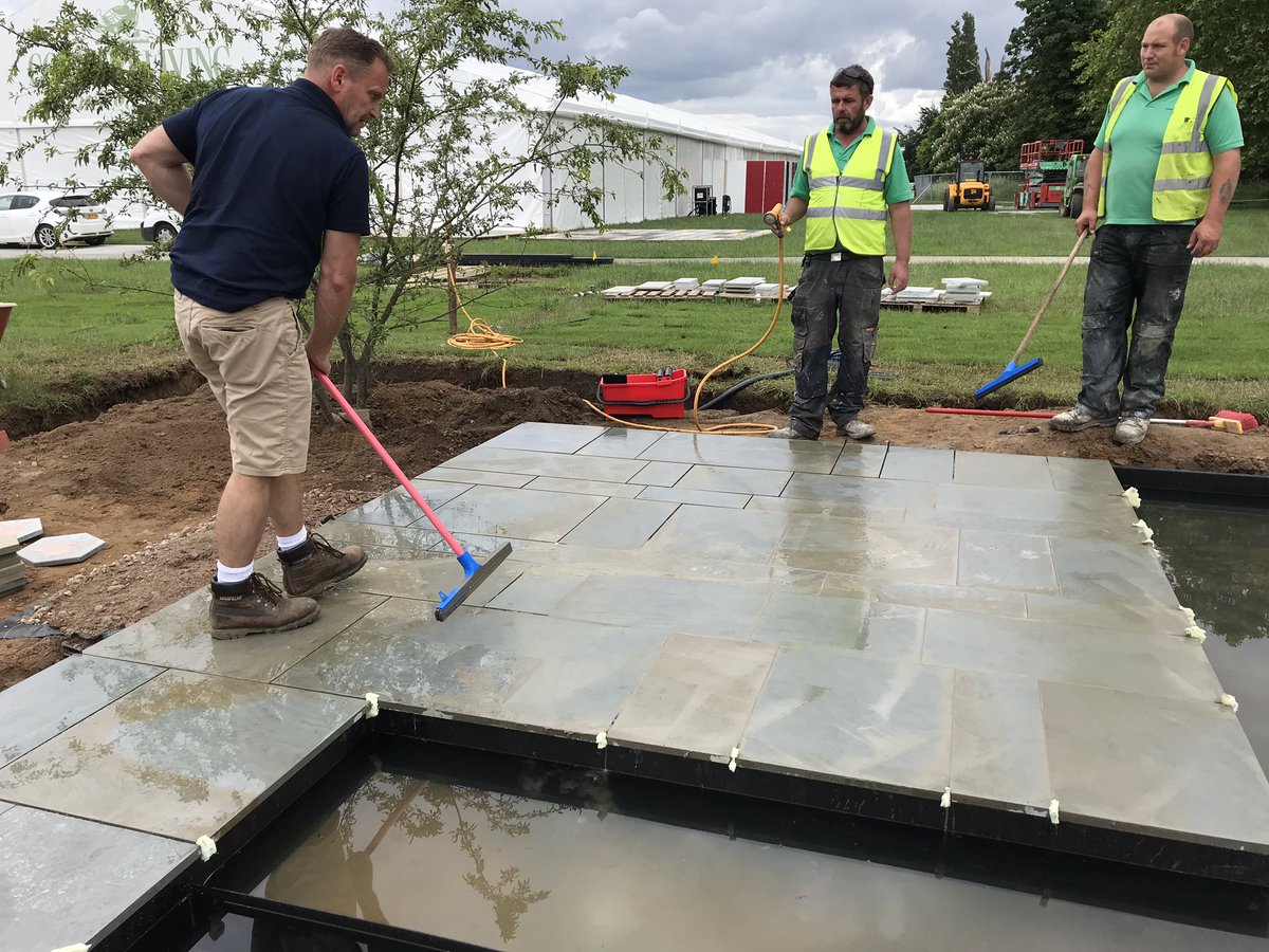 Thrift Landscapes tweet media