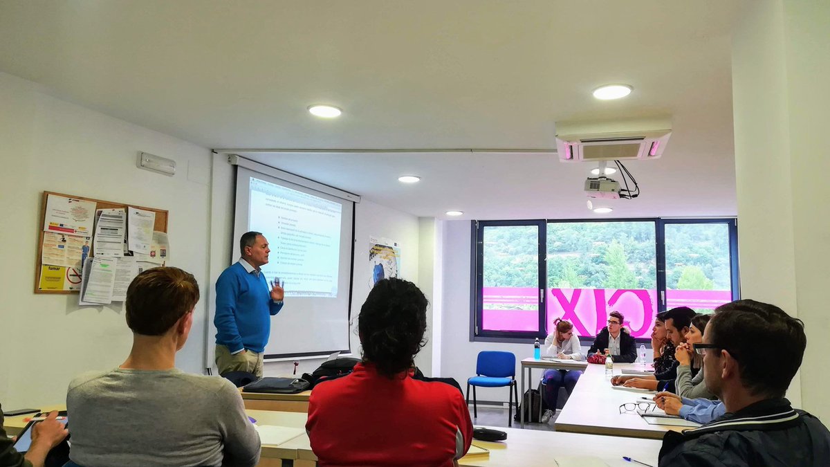cixformacion's tweet photo. Continuamos en O Barco de Valdeorras, con los/as emprendedores/as  de #Valdeorras en el Programa de Creación y #Consolidación de #Empresas Mejorando y aprendiendo de los mejores @FundacionINCYDE  @camarascomercio  en @cixformacion 
apoyado por #Inorde y #FondoSocialeuropeo. https://t.co/H8p5x1HACU