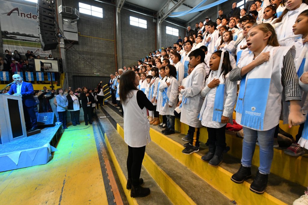 ChubutMe's tweet photo. #Madryn – SASTRE: “FUE EL ACTO MÁS EMOTIVO DE MI VIDA POLÍTICA” https://t.co/DC3f0Al72s https://t.co/0EHW3ZMX3i