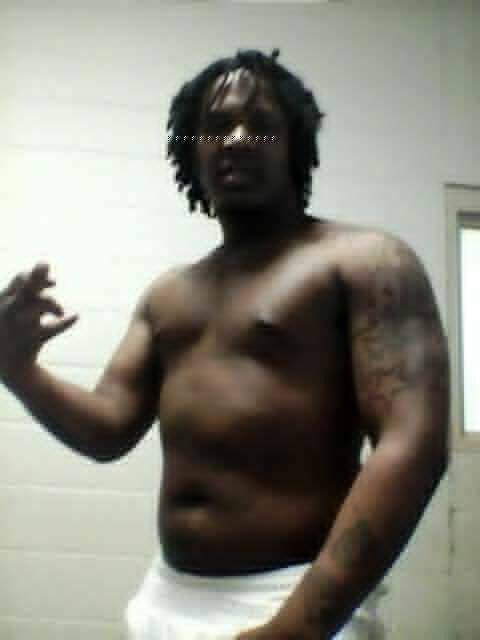 JahyGotti's tweet photo. He lost his brother to this shit but he gone bang until he through just hope he pray he holding on 🙏🏾 #FreeRayRay #LL23 https://t.co/MA7DlR0Vvk