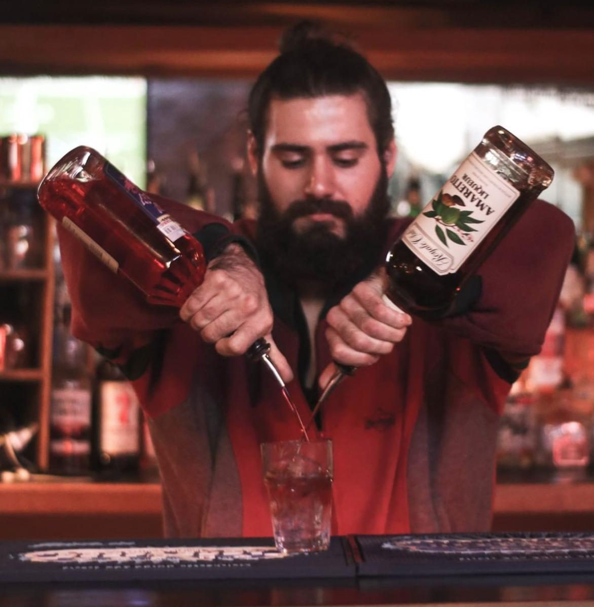 ChugginATX's tweet photo. Pour it up. https://t.co/I7O3oeH1Gh