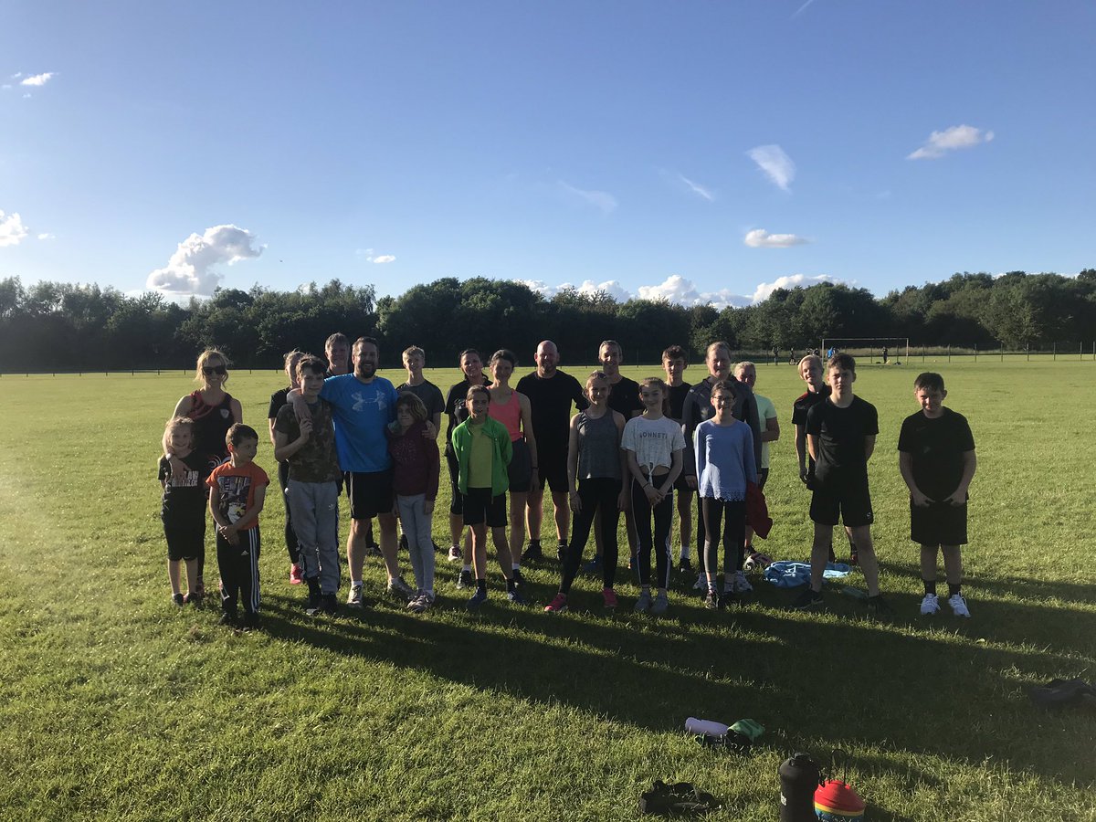 MrBrickwood's tweet photo. @Highfields_sch Final C25K session before @parkrun on Saturday. Had a fantastic 7wks of training with a great bunch of runners #WeAreHFS #run https://t.co/YAe2U0taOe