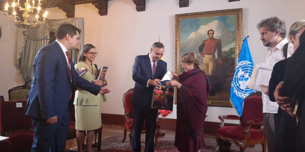 Tag venezuela en El Foro Militar de Venezuela  - Página 9 D9hpCovXoAESgtm