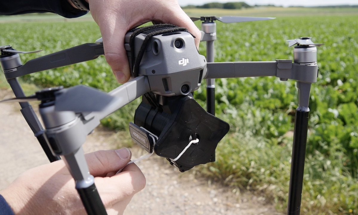 AeroSnare is a low-cost device that can be fitted to a #drone to give #security forces the capability of ensnaring an offending drone and bringing it safely to the ground. There is a better way.