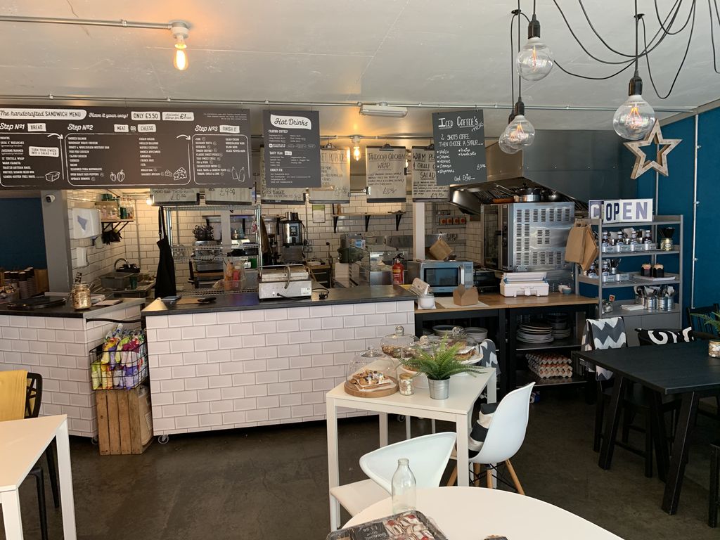 envirowarm's tweet photo. Working at the impressive @nibblehull again today , providing new hot and cold water services for hand washing and improving cooking facilities with a new steam oven
#tripadvisorno1 #nibblehull #commercialkitchenhull #hullplumber #recommended #scoresonthedoors #cakestodiefor https://t.co/RpCTI0L9w0