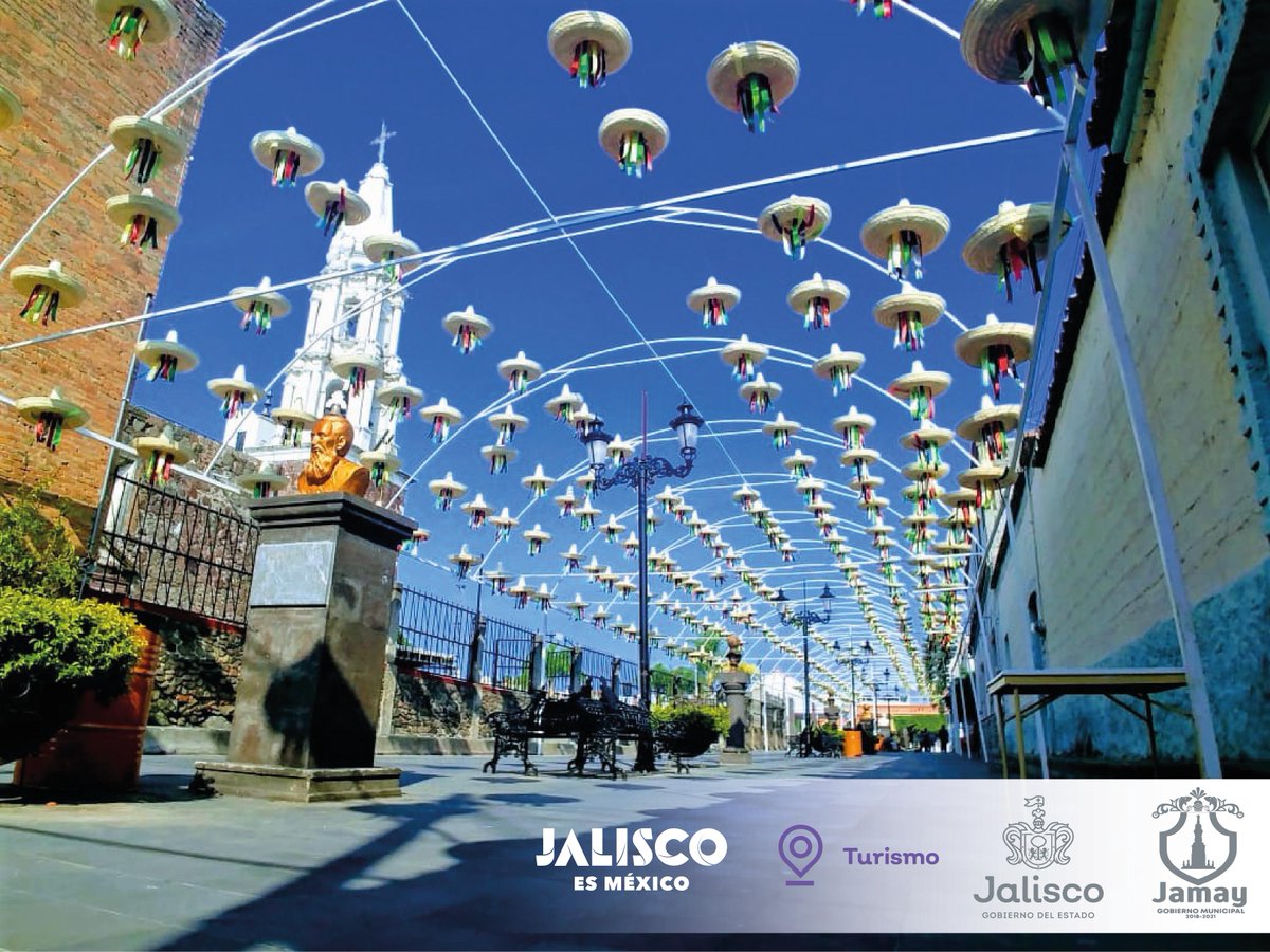 GobJamay's tweet photo. #CorpusFeriaJamay2019
Así  va quedando el andador Porfirio Díaz, adornado con uno de los elementos  más representativos del municipio y en especial de la fiesta de Corpus:  
 ¡Ven a Jamay, disfruta de todo lo que hemos preparado! https://t.co/V2LRw2RmOa