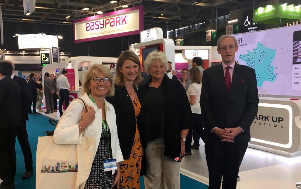 Souvent oublié des politiques de #mobilité, le #stationnement est pourtant un levier essentiel de l’#intermodalité, de la #TransitionEcologique &amp; du dynamisme de nos territoires. Nous en débattions ce matin au salon international #Parkopolis, dédié au stationnement. #LoiMobilités