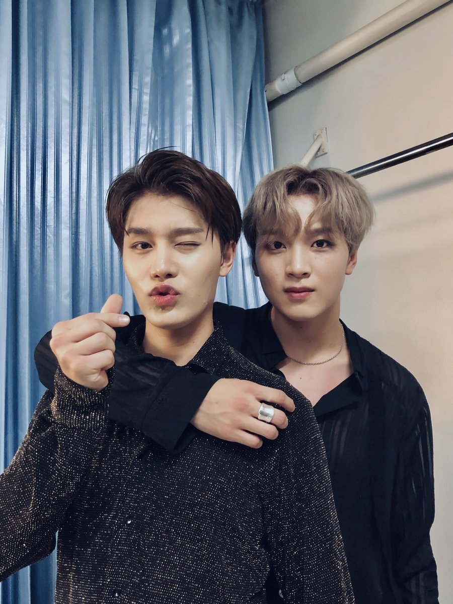 shineldh's tweet photo. they look so beautiful omg:(( https://t.co/XXJy9IXL3a