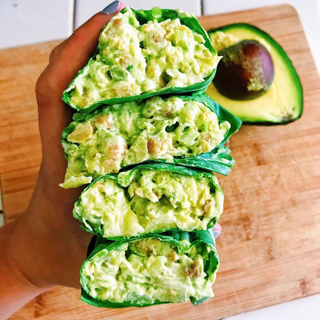 milkandeggscom's tweet image. These creamy avocado collard wraps by @KaleMeMaybe are perfect for a healthy lunch!

#collardwraps #avocado #yummyhealthyfood #healthysalads #healthyrecipeideas #ocfoodie #lafoodies #beautifulcuisines #losnagelesfoodie #buzzfeastfood #eaterla #simplerecipes