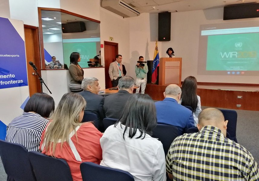 #20Jun Feliz tarde lluviosa ☔☔#BatalladoresDigitales <a href="/tuiteros_vzla/">Tuiteros Patriotas</a> #TuiterosPatriotas 
✨
#NotiMippCI 🗞️📰| Venezuela apuesta a nuevas inversiones extranjeras.   Lea más ⏩ bit.ly/2RsKY6j 
✨
 #VenezuelaEsPazYProtección  x.com/Mippcivzla/sta…