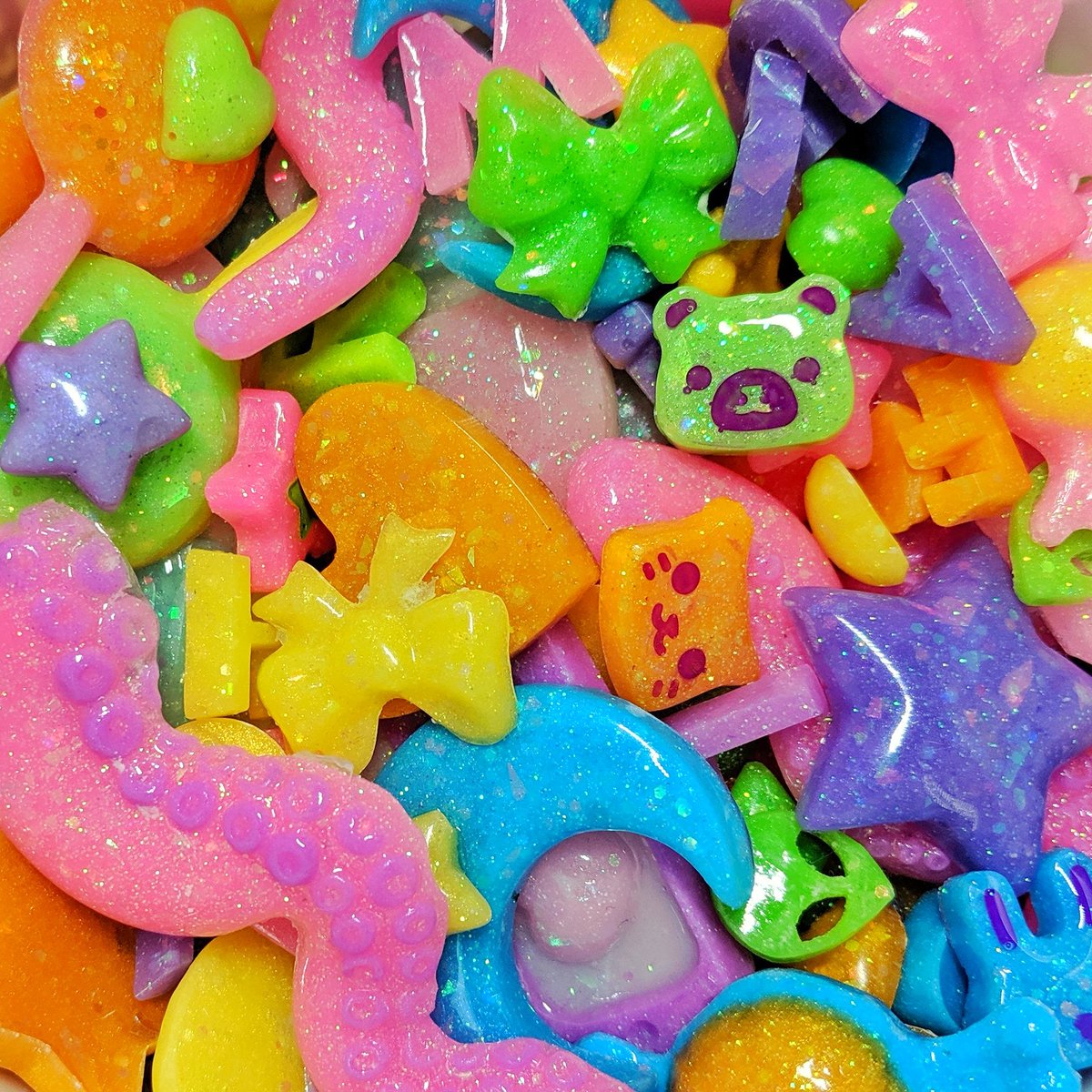 Egglien Creations tweet media