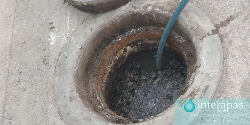 Interapass's tweet photo. #Trabajandoparati
Todo el equipo de mantenimiento, fugas y drenajes, siguen realizando trabajos preventivos las 24hrs. Con apoyo de nuestro camión hidráulico Vactor y las cuadrillas de varilleros en Cd. del Maíz en la Comunidad Enrique Estrada. https://t.co/PFRKrcLfD9